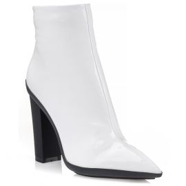 219956-F26-501-white patent leather